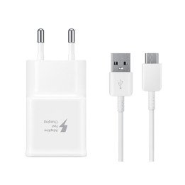 מטען קיר Samsung הכולל חיבור USB-A הספק עד כ- 15W כולל כבל USB-A ל- US