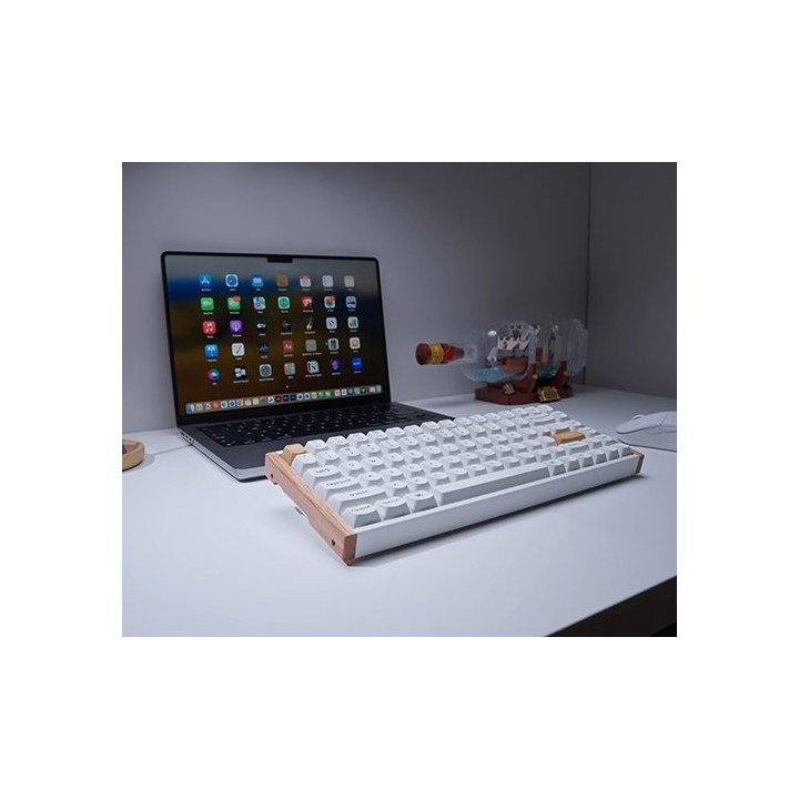 מקלדת אלחוטית מכנית Keychron K2 HE Magnetic Switch RGB בצבע לבן עץ