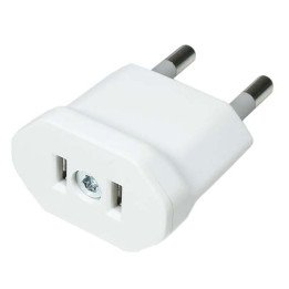 מתאם קבוע מתקע אמריקאי לתקע ישראלי Wise Electric DPA-1 בצבע לבן