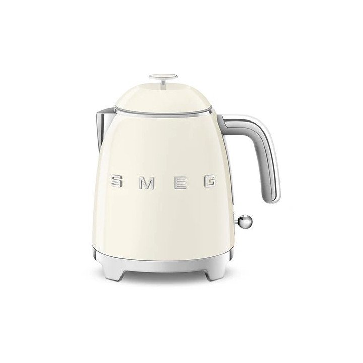 קומקום חשמלי סמג  0.8 ליטר Smeg KLF05CREU בסגנון רטרו בצבע קרם