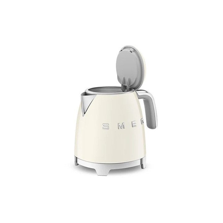 קומקום חשמלי סמג  0.8 ליטר Smeg KLF05CREU בסגנון רטרו בצבע קרם