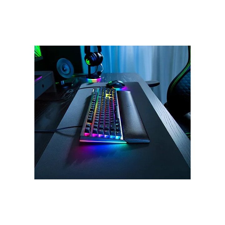מקלדת גיימינג מכנית רייזר Razer BlackWidow V4 Green Switch כולל תאורת 